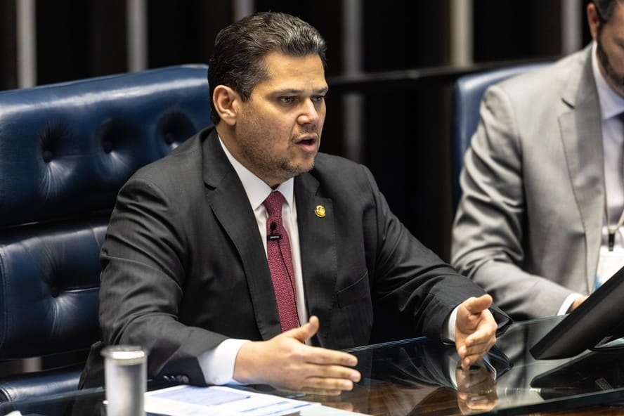 Alcolumbre Critica Governo Lula Por Indicação Ao Stf E Acusações De Fisiologismo