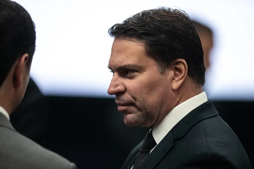 Crise Em Brasília: Ramagem Abusa Do ‘cotão’ E Câmara Bloqueia!