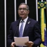 Título: Pec Da Escala 6×1: Mudança Radical Ameaça Empregos E Produtividade?