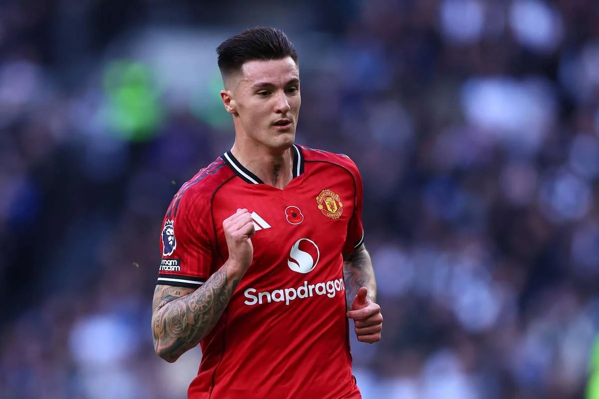 Alívio Em Old Trafford: Benjamin Sesko, Atacante Do Manchester United, Tem Retorno Confirmado à Premier League Após Lesão No Joelho