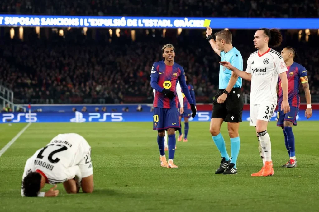 Lamine Yamal ‘revolta Se’ Com Substituição Na Liga Dos Campeões; Hansi Flick Detalha Motivo E Menciona Cartão Amarelo