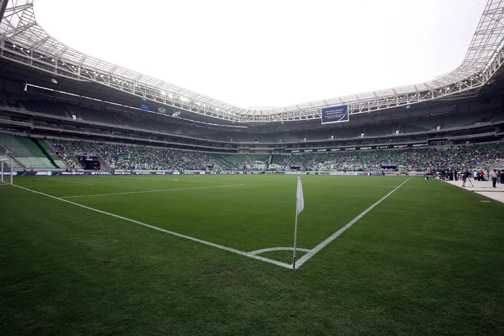 2025/12 — Clubes Brasileiros Defendem Gramados Sintéticos Contra Críticas De Filipe Luís E Flamengo: ‘narrativas Que Distorcem A Realidade’