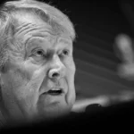 2025/12 — Futebol De Luto: Age Hareide, Ex Selecionador Da Dinamarca E Noruega, Morre Aos 72 Anos Vítima De Câncer Cerebral