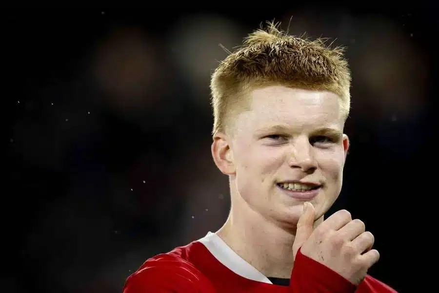 Az Alkmaar Crava Preço Milionário Por Kees Smit, Joia Neerlandesa Na Mira De Chelsea, Manchester United, Real Madrid E Barcelona, Aponta Fabrizio Romano