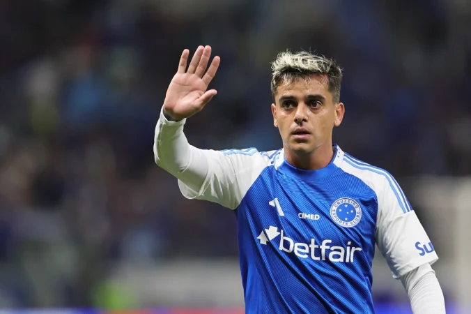 Fagner Rescinde Contrato Histórico Com Corinthians E Sela Acerto Definitivo Com O Cruzeiro, Gerando Economia De R$ 8 Milhões Ao Timão