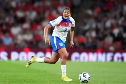 Homem Se Declara Culpado Por Enviar ‘mensagens Abomináveis’ E Ataques Racistas Online à Jogadora Jess Carter