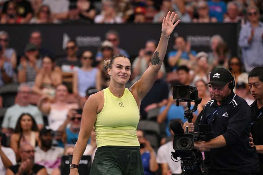 Sabalenka Imparável Em Brisbane: Bielorrussa Supera Muchova E Alcança Terceira Final Consecutiva Antes Do Open Da Austrália