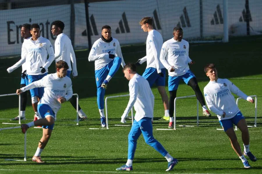 Arbeloa Anuncia Convocados Para A Champions: Rodrygo E Rüdiger Ausentes; Jovens Promessas Ganham Espaço Em Duelo Decisivo