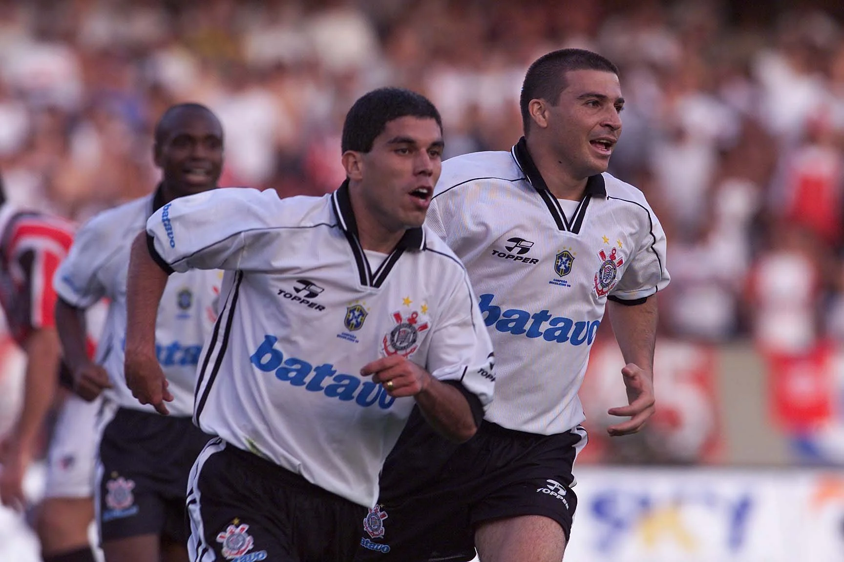 Camisas Lendárias Do Brasileirão: Seu Manto Sagrado Está Entre Os Uniformes Mais Icônicos Da História Do Futebol Nacional?