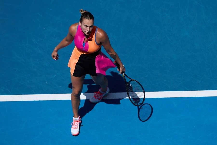 Bicampeã Aryna Sabalenka Avança Com Maestria No Australian Open, Rumo Ao Tricampeonato