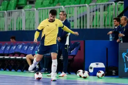 Bernardo Paçó E Pauleta: Dupla Do Sporting Vive ‘melhor Momento’ Em Busca Do Tricampeonato Europeu De Futsal Contra A França
