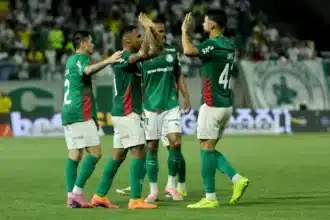 Palmeiras Goleia Vitória Por 5 A 1 Na Arena Barueri E Conquista A Primeira Vitória No Brasileirão 2026 Com Atuação De Gala