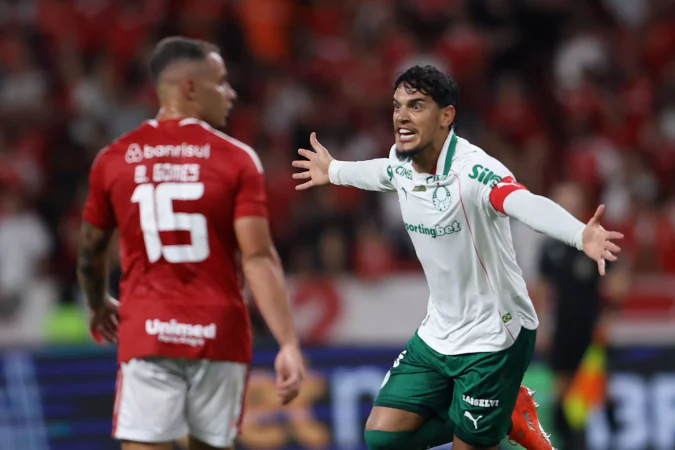 Palmeiras Vence Internacional Por 3 A 1 Fora De Casa E Dispara Na Liderança Do Brasileirão Com Gols De Gómez, Vitor Roque E Andreas Pereira