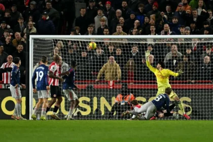 Arsenal Tropeça Em Empate Amargo Contra Brentford Na Premier League E Vê Sonho De Título Ameaçado Pelo Manchester City