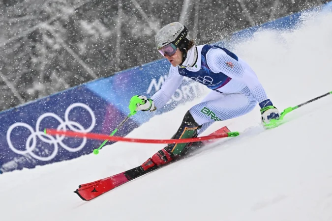 Lucas Pinheiro Braathen Cai Na Prova De Slalom E Não Conquista Bi Olímpico Após Ouro Histórico Para O Brasil Nos Jogos De Inverno