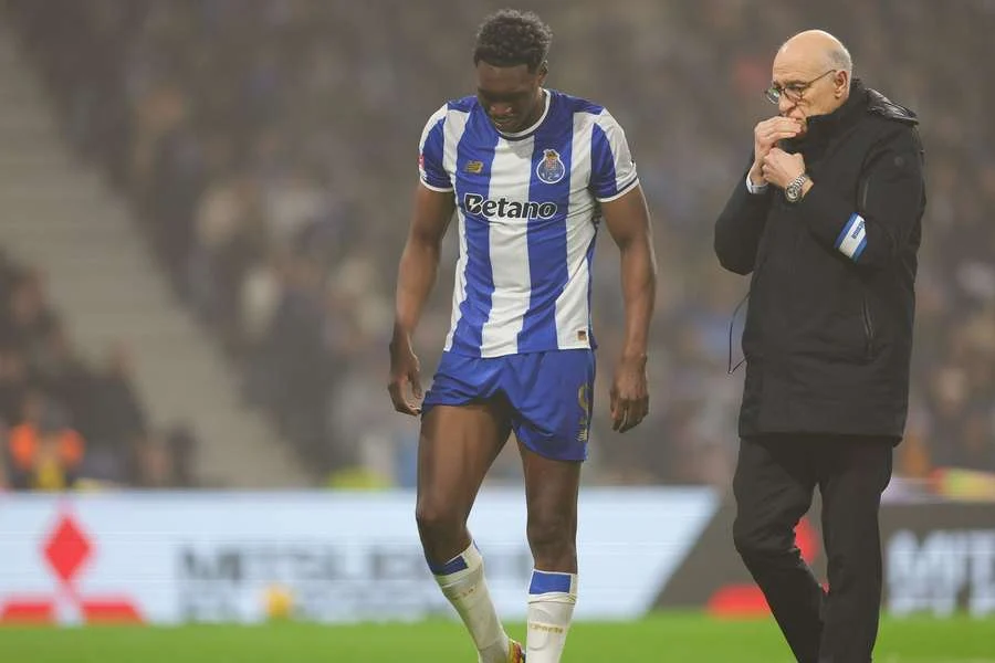 Samu, Atacante Do Fc Porto, Passa Por Cirurgia De Sucesso No Joelho Direito E Inicia Recuperação Focada Em Retorno Aos Gramados