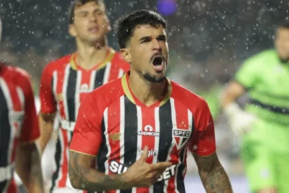Com Gol De Pênalti Decisivo De Cauly, São Paulo Supera Coritiba Fora De Casa E Mantém Série Invicta No Brasileirão