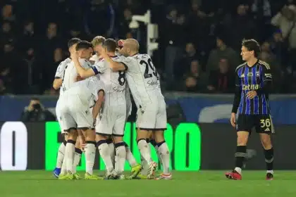 Jens Odgaard Tira Golaço Da Cartola Aos 90 Minutos E Garante Vitória Dramática Do Bologna De João Mário Contra O Pisa Na Serie A