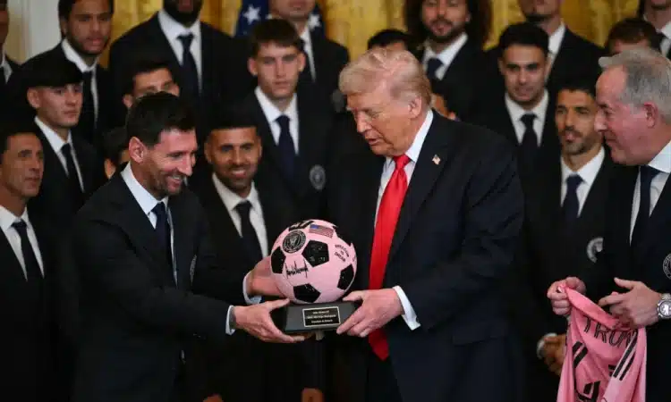 Trump Recebe Messi Na Casa Branca, Questiona ‘quem é Melhor: Ele Ou Pelé?’ E Gera Debate Sobre Legados No Futebol Mundial