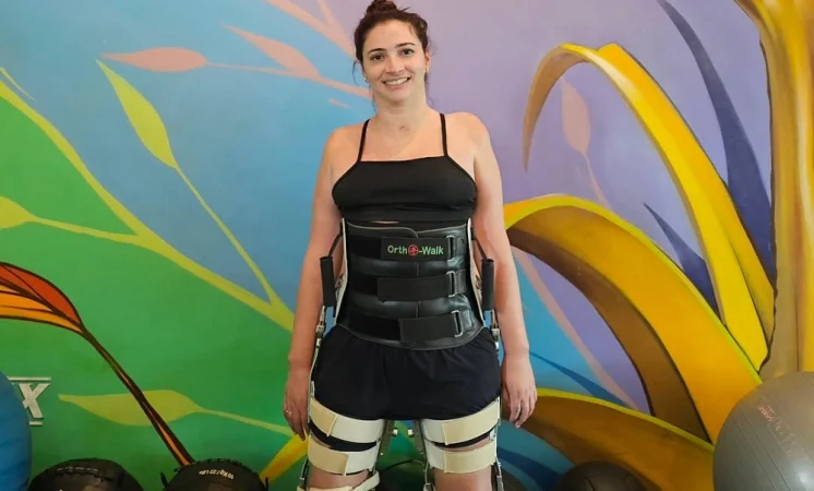 Ex Ginasta Lais Souza Emociona Web Ao Surgir De Pé Em Foto Viral E Celebra Retorno à Fisioterapia