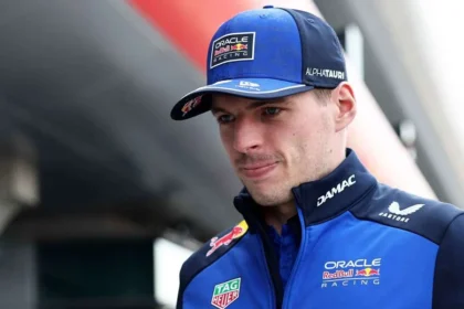 Max Verstappen Surpreende E Vence As 24 Horas De Nürburgring Durante Folga Da F1 Com Performance Impecável