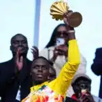 Em Meio A Polêmica E Recurso No Cas, Senegal Exibe Troféu Da Copa Africana De Nações Em Amistoso Contra Peru