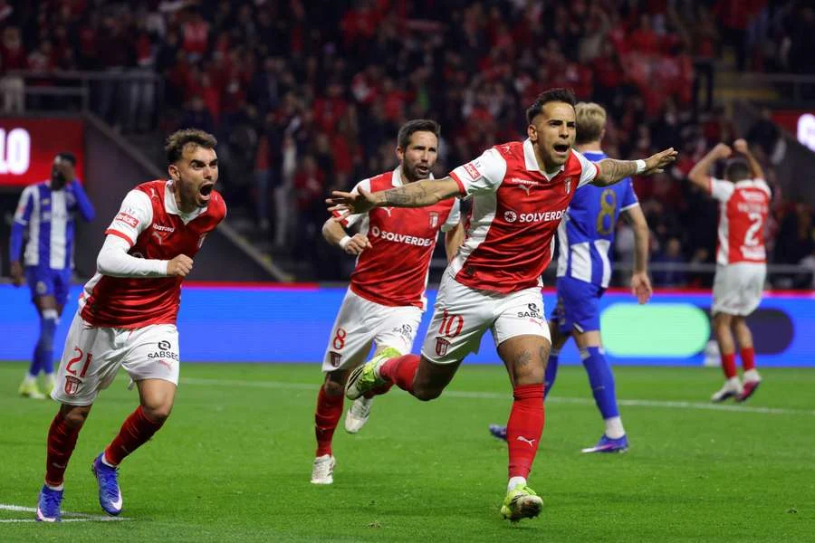 Zalazar Surpreende E Treina Com Sc Braga: Reforço Inesperado Para Decisão Da Liga Europa Contra O Betis?