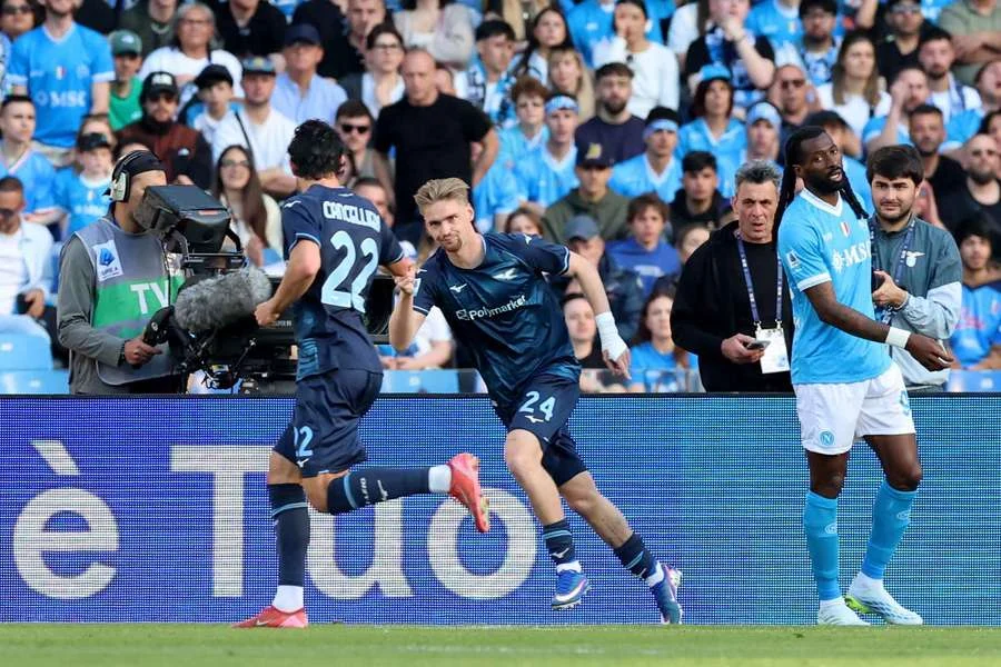 Lazio Derrota Napoli Por 2 A 0 No Maradona E Impulsiona A Jornada Da Inter Rumo Ao Scudetto Da Serie A