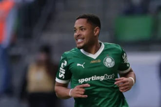 Vitor Roque, Atacante Do Palmeiras, Passará Por Cirurgia No Tornozelo Esquerdo Após Nova Lesão E Pode Voltar Apenas Depois Da Copa Do Mundo