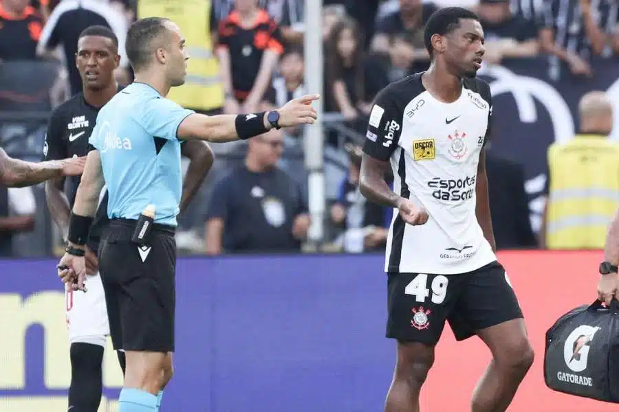 André Do Corinthians Pode Pegar Até Seis Jogos De Suspensão Após Expulsão Contra O Vasco; Timão Enfrenta Multa Milionária Por Polêmicas No Jogo