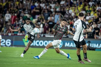 Crise Aprofundada: Corinthians Perde Para O Fluminense No Maracanã Por 3 A 1 E Chega A Oito Jogos Sem Vencer No Brasileirão; Allan é Expulso