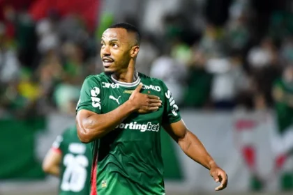 Marlon Freitas Brilha Com Dois Gols Inéditos E Palmeiras Vence Grêmio Por 2 A 1, Consolidando Liderança No Brasileirão