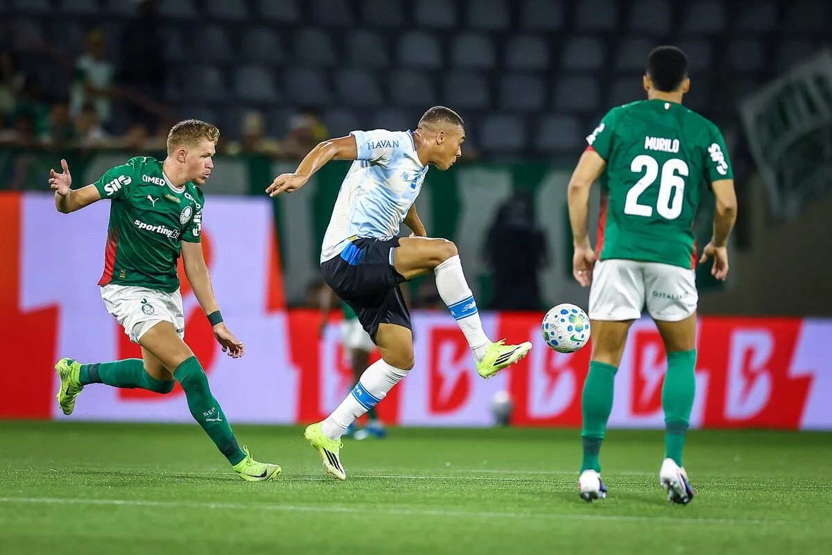 Arbitragem De Palmeiras X Grêmio No Brasileirão 2026: Análise Dos Erros Bizarros Que Geraram Polêmica