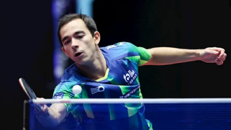 Hugo Calderano Trava Batalha Épica Contra Número 1 Do Mundo Wang Chuqin Na Semifinal Da Copa Do Mundo De Tênis De Mesa E Garante Medalha De Bronze