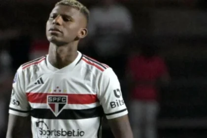 São Paulo Emite Ultimato A Arboleda: Zagueiro Tem 24 Horas Para Explicar Sumiço E Evitar Ações Legais Do Clube