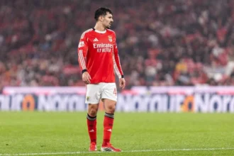 Tomás Araújo Desfalca Benfica Contra O Casa Pia Por Lesão E Vira Preocupação Para Clássico Com O Sporting