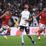 Corinthians Afunda Na Crise Após Derrota Para Internacional Em Itaquera Pelo Brasileirão E Flerta Com A Zona De Rebaixamento