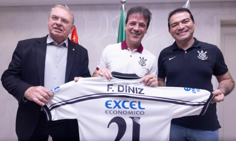 Fernando Diniz Assina Com O Corinthians Até 2026: Novo Treinador Chega Para Desafio Imediato Na Libertadores E Reconstrução Do Timão
