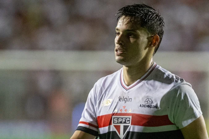 Sob Chuva E Vento Forte, São Paulo Vence Boston River Na Estreia Da Sul Americana Com Gol De Bobadilla E Assume Vice Liderança Do Grupo C