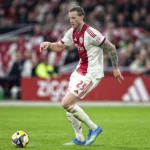 Benfica De José Mourinho Avalia Contratação De Wout Weghorst Do Ajax Para Reforçar Ataque Na Próxima Temporada