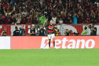 Fla Flu Adiamento: Cbf Atende Pedido Do Flamengo Por Atraso Em Voo Da Libertadores E Clássico Do Brasileirão é Remarcado Para Domingo No Maracanã
