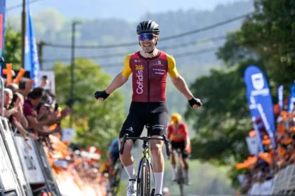 Ciclismo: Aranburu Conquista Vitória Emocionante Na Quarta Etapa Da Volta Ao País Basco E Líder Seixas Dispara Na Classificação Geral