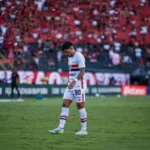 São Paulo Sofre Com Desfalques Cruciais, Perde Para O Vitória Por 2 A 0 No Barradão E Freia Ascensão No Brasileirão