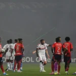 Conmebol Cancela Jogo Do Flamengo E Independiente Medellín Após Protestos Intensos Da Torcida Colombiana Contra Ex Presidente Ra&uacute;l Giraldo