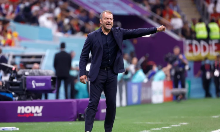Hansi Flick, Técnico Do Barcelona, Enfrenta Luto Pela Morte Do Pai Horas Antes Do El Clásico Contra O Real Madrid, Em Jogo Que Pode Definir O Título Espanhol