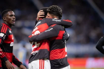 Com Gol De Carrascal, Flamengo Vence Grêmio Fora De Casa, Encosta No Líder Palmeiras E Aquece Disputa Pelo Brasileirão Antes De Confronto Direto Crucial