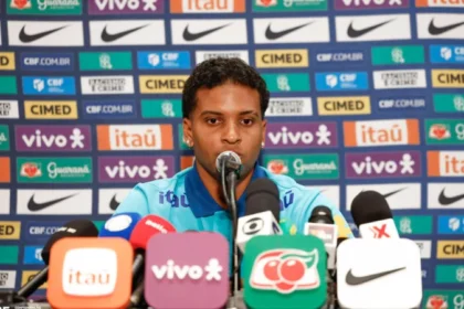 Rodrygo, Craque Do Real Madrid E Desfalque Da Seleção Brasileira Na Copa Do Mundo 2026 Por Grave Lesão, Vira Comentarista Da Sportv Em Nova York