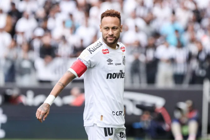 Neymar Tem Atuação Discreta E Vê Santos Ser Atropelado Pelo Coritiba Por 3 A 0 Em Jogo Pré Convocação; Polêmica De Substituição Agita A Neo Química Arena