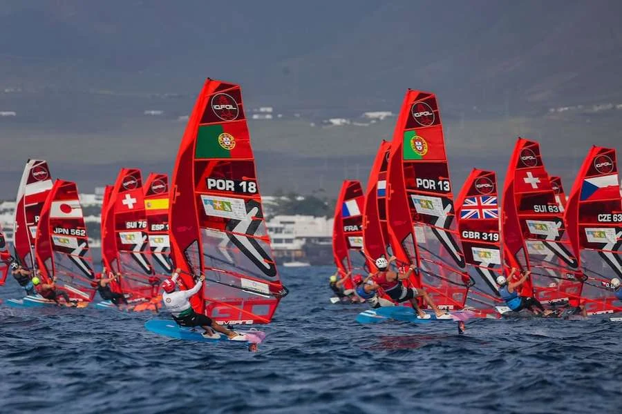Vela Iqfoil: Portugueses Decepcionam E Ficam Longe Do Pódio Nos Europeus De Portimão; Holandês Lidera Antes Da Medal Race Final