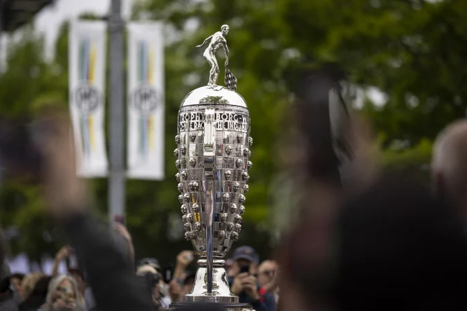 Troféu Borg Warner: A Lenda Da Indy 500 Que Imortaliza Vencedores Com Rostos Esculpidos Em Prata